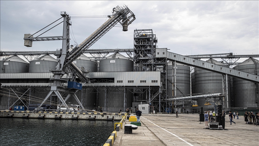 Ukrajina: Ruske snage gađale luku i skladišta žita u Odesi