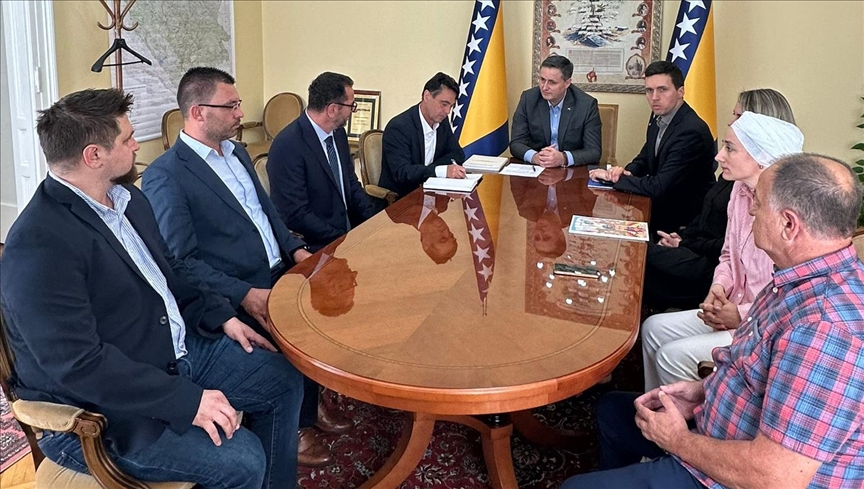 BiH: Bećirović razgovarao o važnosti memorijalizacije genocida sa naučnicima i istraživačima ratnih zločina