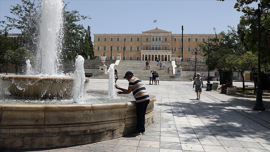 Yunanistan'da son 14 yılın en sıcak temmuzu yaşandı