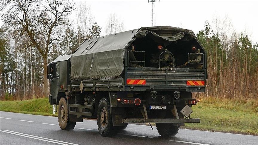 Poland raising number of troops on border with Belarus