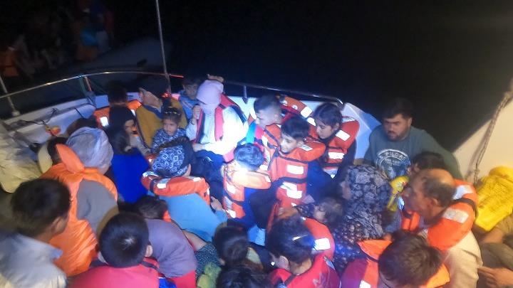 У берегов турецкой провинции Чанаккале спасены 57 мигрантов