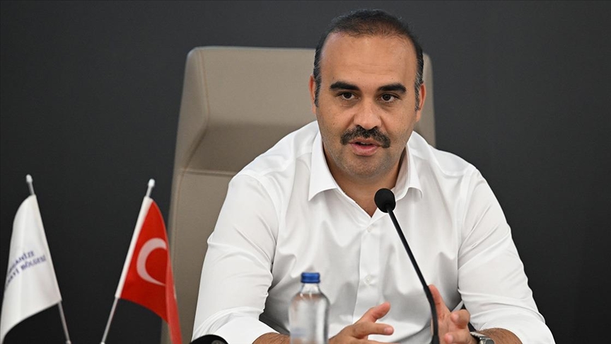 Sanayi ve Teknoloji Bakanı Kacır'dan Hatay'daki sanayi esnafına ziyaret 