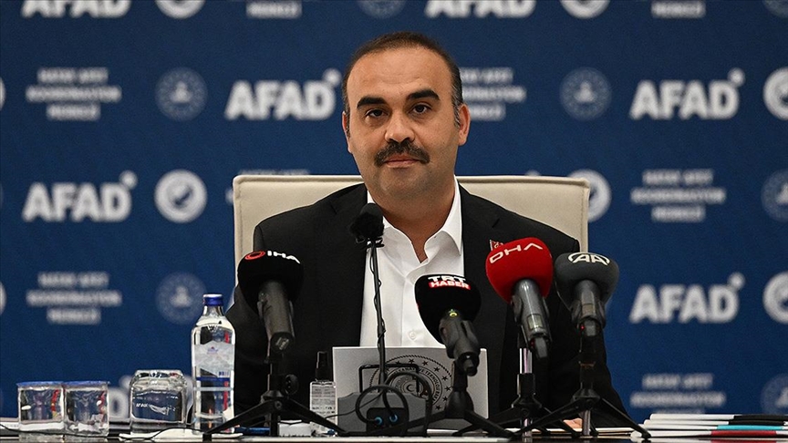 Bakan Kacır: Hatay'da 4 sanayi sitemizi de en kısa sürede tamamlayarak 379 adet yeni iş yerini şehrimize kazandıracağız