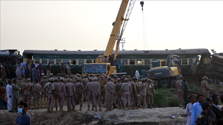 Türkiye extends condolences to Pakistan over deadly train crash