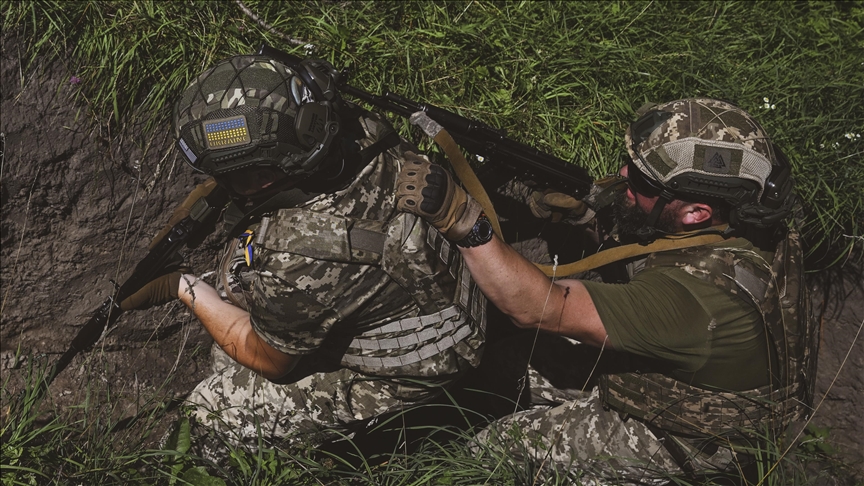 Украинские военные перед отправкой на фронт проходят интенсивную боевую подготовку