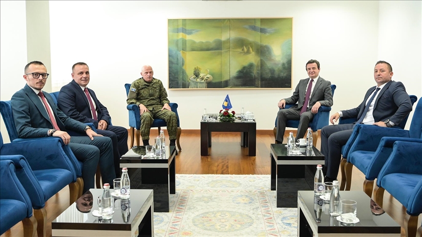 Kosovë, Ejup Maqedonci emërohet ministër i ri i Mbrojtjes