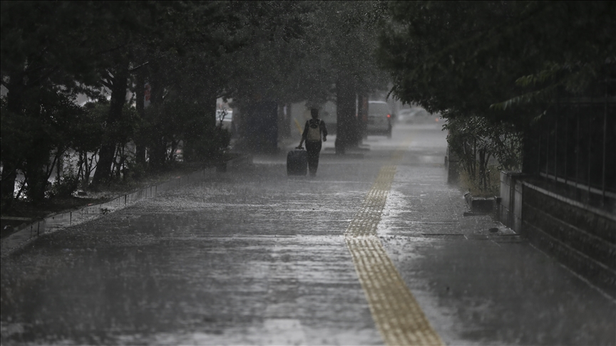 Typhoon Khanun leaves 1 dead, 1 missing in S.Korea