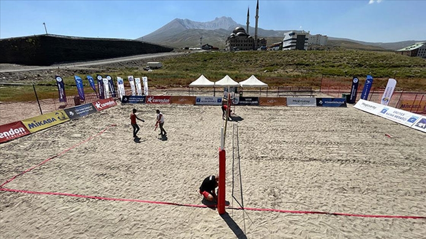 Erciyes'te plaj voleybolu turnuvası yarın başlayacak