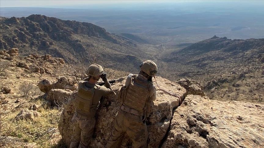 ВС Турции нейтрализовали на севере Сирии 12 террористов PKK