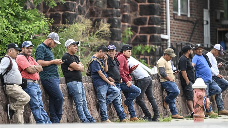 ABD'ye tehlikeli yolları aşarak gelen göçmenlerin iş umudu: New Jersey'nin gündelikçi işçi pazarı