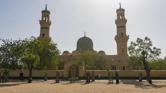 مصرع 10 أشخاص إثر انهيار مسجد تاريخي شمالي نيجيريا