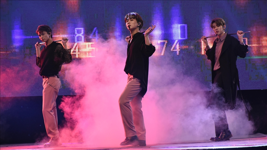 South Korea ends disrupted World Jamboree with concert