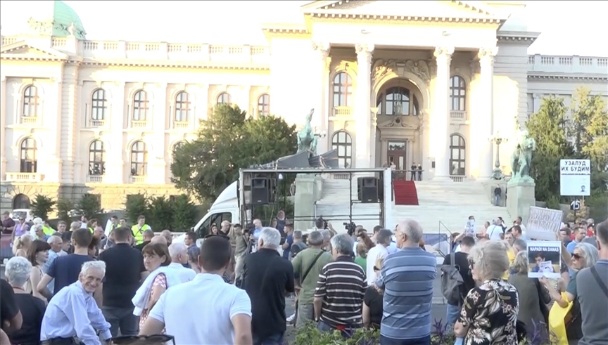 Hundreds continue to stage anti-government protest in Serbia after mass shootings