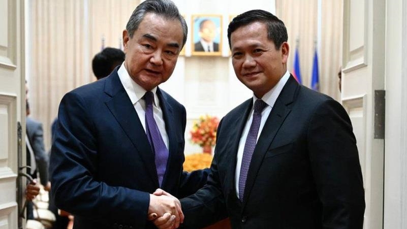 Top Chinese diplomat meets Cambodia's premier-designate
