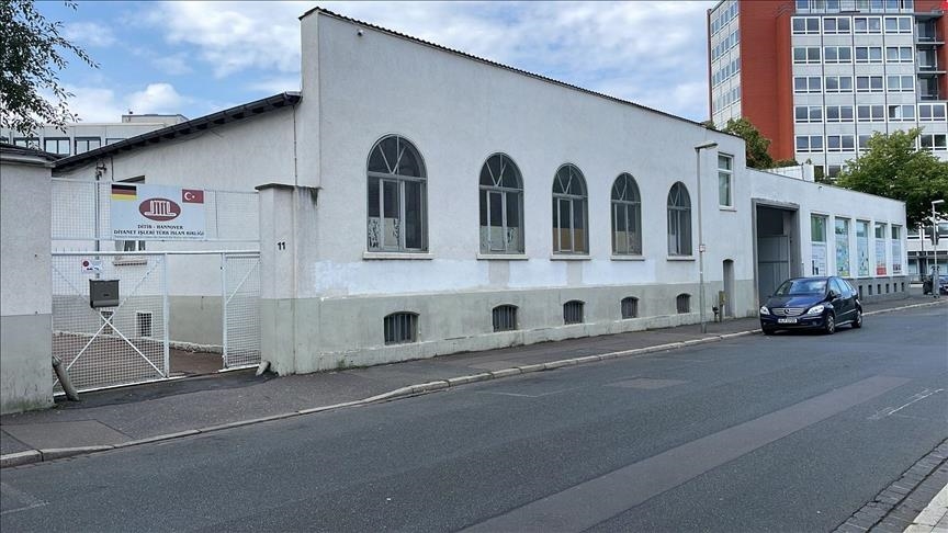 أنصار "بي كي كي" الإرهابي يعتدون على مسجد في ألمانيا