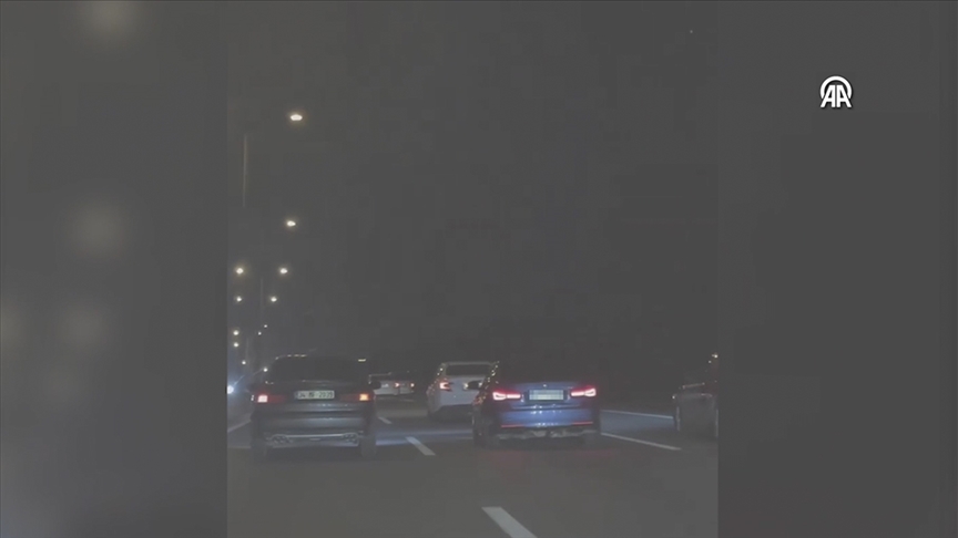 İstanbul'da trafiği tehlikeye düşüren sürücüye 29 bin 857 lira ceza kesildi 
