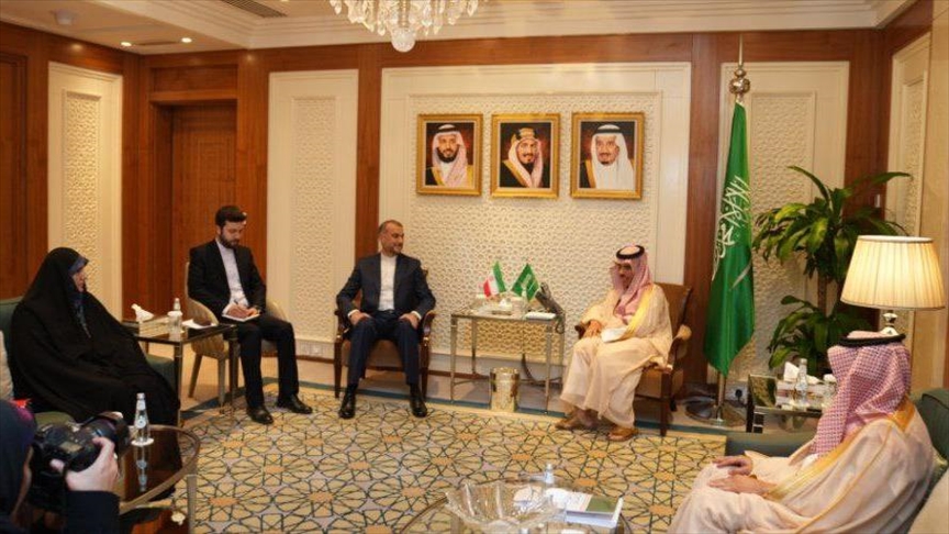 السعودية تتطلع لزيارة رئيس إيران إلى المملكة 