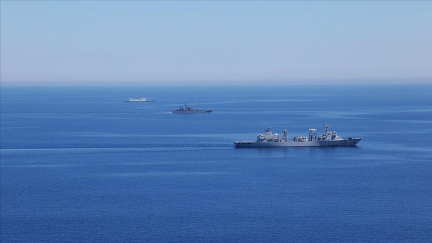 ВМФ России и ВМС Китая отработали передачу грузов в Тихом океане