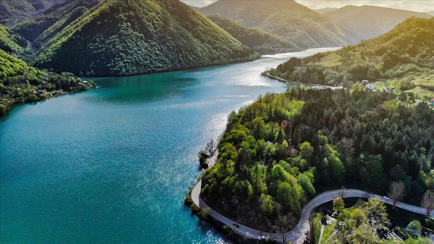 U centralnim i istočnim područjima Bosne danas umjereno do pretežno oblačno vrijeme