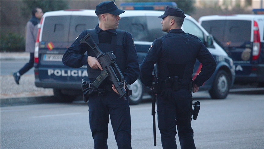 Detenidos seis turistas extranjeros pro presunta violación de una joven británica en la isla de Mallorca 