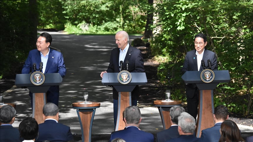 US, South Korea, Japan agree to strengthen security, economic ties in historic summit