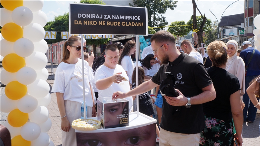 Akcijom u Novom Pazaru HU “Svetionik” obeležilo Svetski dan humanosti