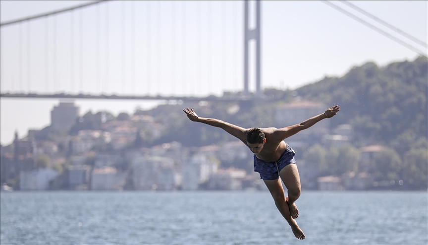 İstanbul'da sıcak hava etkili oluyor