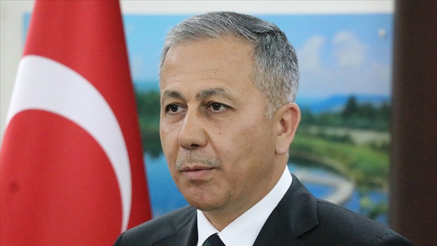 İçişleri Bakanı Yerlikaya: (Çanakkale'deki orman yangını) 1251 vatandaşımız tedbir amaçlı tahliye edilmiştir