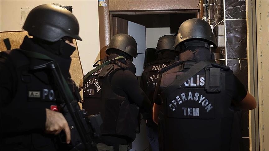 12 Daesh/ISIS suspects nabbed in western Türkiye