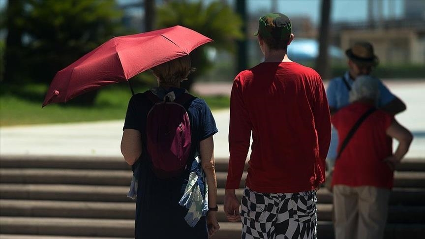 Barcelona swelters through hottest night on record