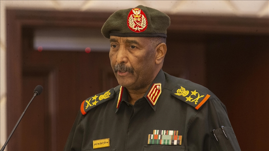 Sudan’s army chief makes 1st appearance since clashes