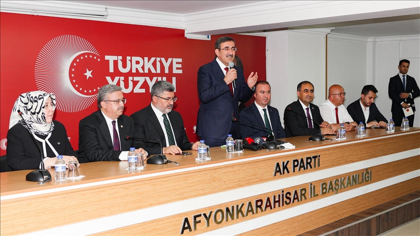 Cumhurbaşkanı Yardımcısı Yılmaz: Belediyeyi hizmet için bir araç olarak görenler vatandaşımızın teveccühünü kazanacak
