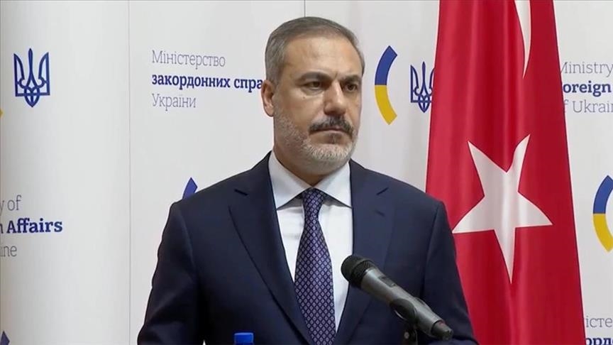 Фидан: Продолжаем усилия по возобновлению Черноморской зерновой инициативы