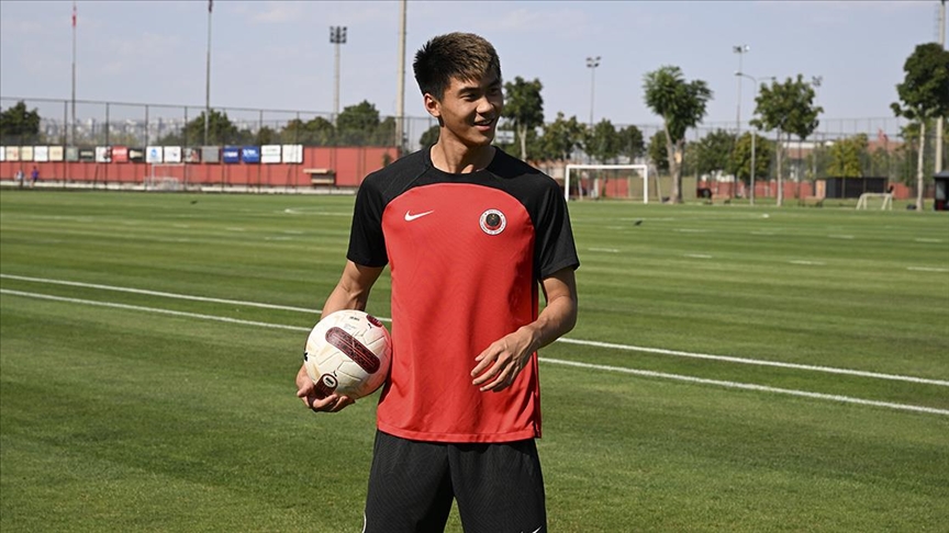 Çinli futbolcu Wu'dan meslektaşlarına "Türkiye daveti"