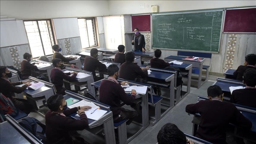Ticharstudentsex - Indian school shut after Hindu teacher tells students to slap Muslim  classmate
