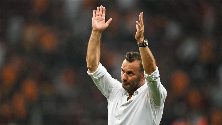 Galatasaray Teknik Direktörü Okan Buruk Hedefimiz tekrar Galatasaray'ın Avrupa arenasında isminin konuşulması