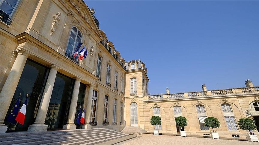 La France "condamne le coup d’État militaire" au Gabon 