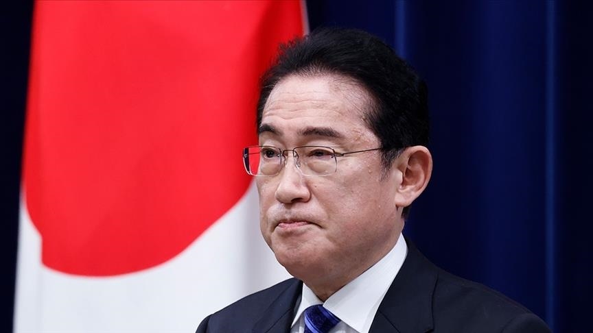Japanski premijer konzumirao ribu u Fukushimi kako bi pokazao da je sigurna nakon ispuštanja otpadnih voda