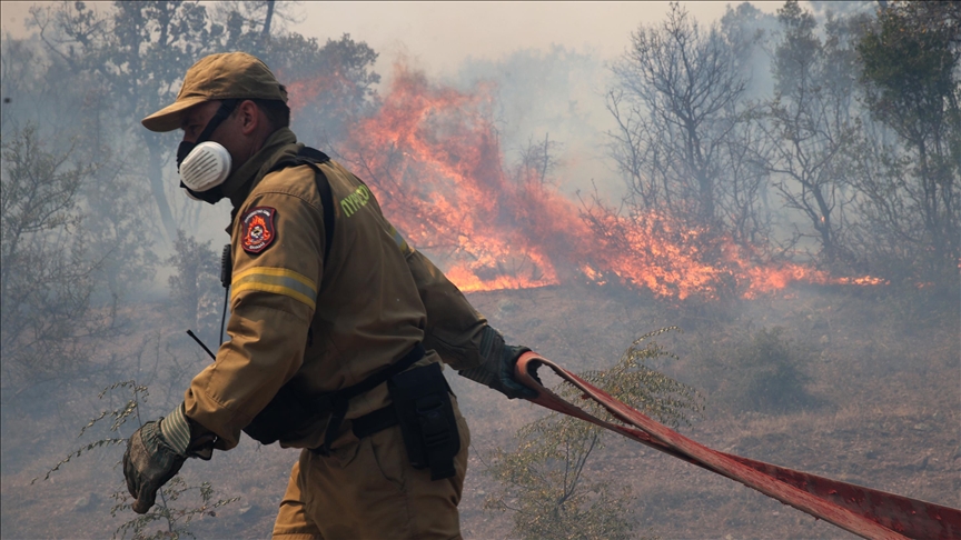 Greek opposition slams government for failing to tackle wildfires, climate change