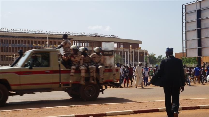 Burkina Faso endorses troop deployment to Niger