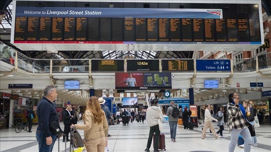 Campaigners in London rally against ticket office closures