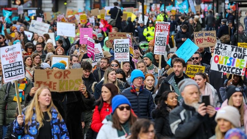 Economic concerns grow in UK as manufacturing slumps to 39-month low