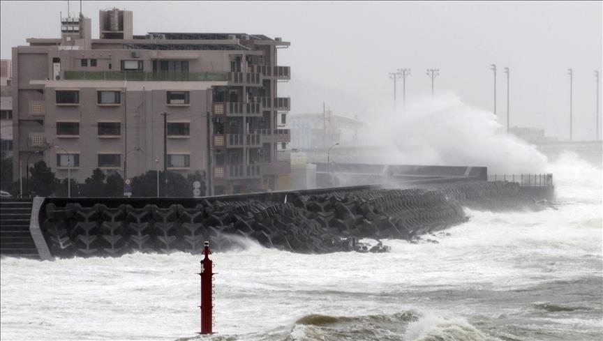 Typhoon kills 1, affects thousands in Philippines