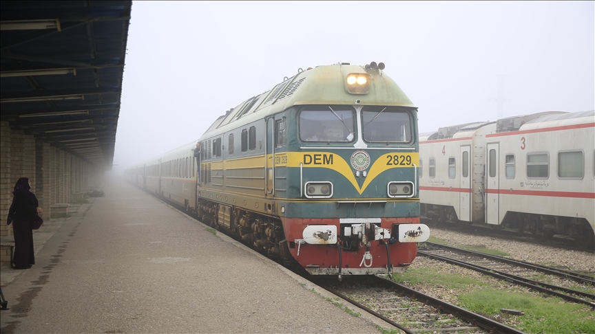 Iran, Iraq launch cross-border railway line