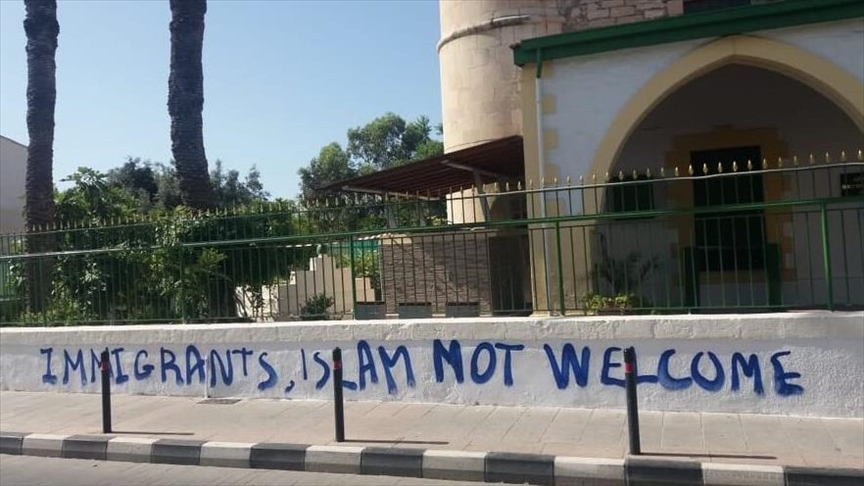 Racist attack in Greek Cyprus administration leaves 5 injured