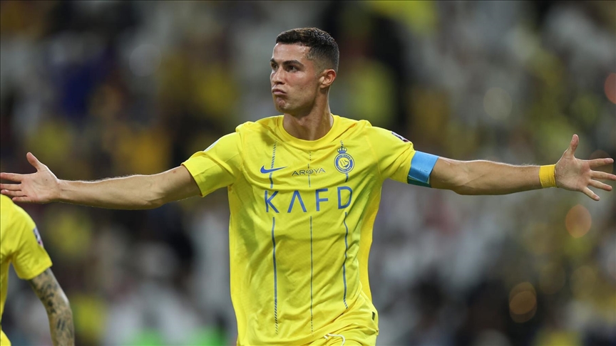 النجم البرتغالي كريستيانو رونالدو أول لاعب يسجل 850 هدفاً