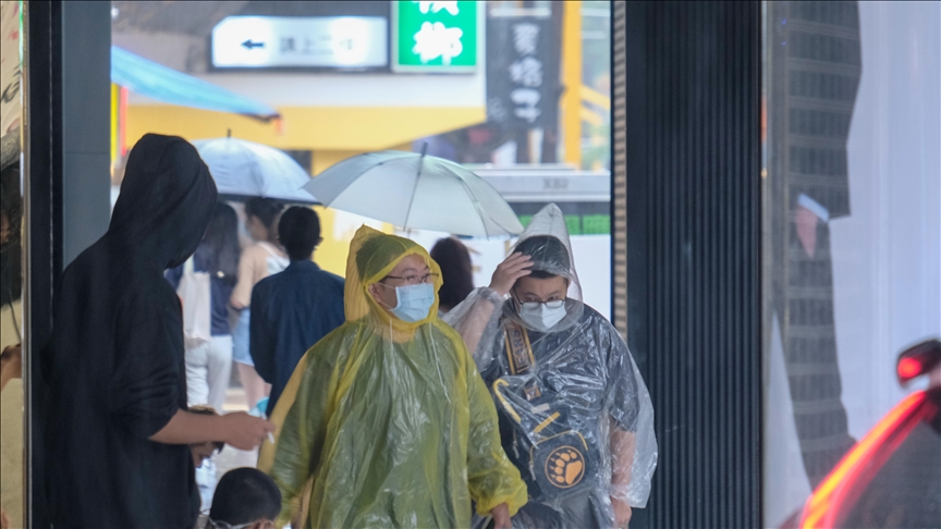 Thousands evacuated as Taiwan braces for Typhoon Haikui