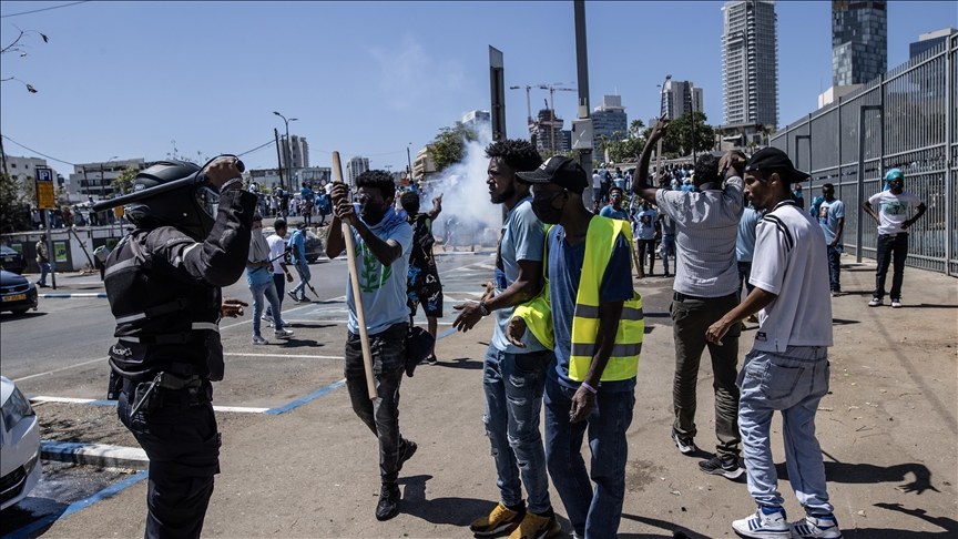 Israel mulls deportation of Eritrean migrants after violence