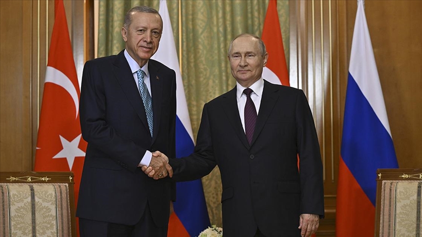Cumhurbaşkanı Erdoğan Rusya Devlet Başkanı Putin ile bir araya geldi