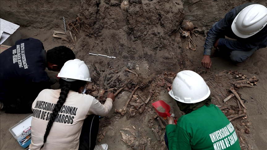 Archaeologists discover extensive settlement during excavations in Peru